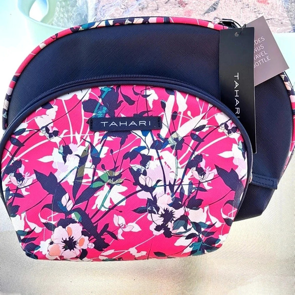 TAHARI 3 Piece Domed Travel Bag Set With Bonus Bottle. NWT! - Picture 6 of 6